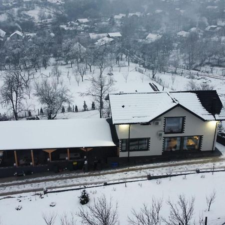 Hanul Doctorului Badeni-Runcu Runcu  Rum bild